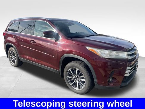 Used 2019 Toyota Highlander XLE image 22