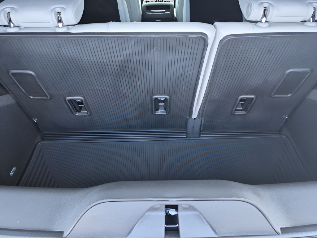 Certified 2026 Cadillac Escalade Platinum Sport w/ LPO, Floor Liner Package AWD/4WD image 29