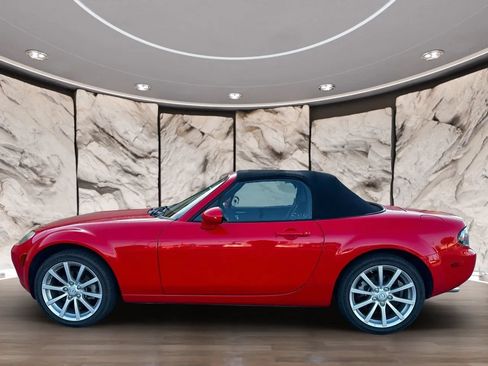 Used 2008 MAZDA MX-5 Miata Grand Touring w/ Premium Pkg RWD image 5
