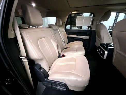 Used 2024 Ford Expedition Max Limited image 16