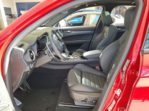 New 2024 Alfa Romeo Stelvio Quadrifoglio AWD/4WD image 9