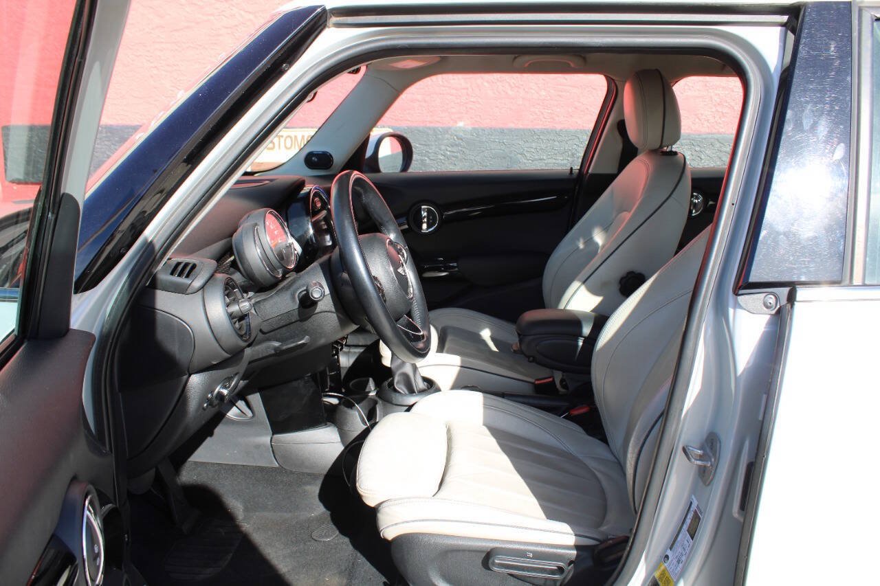 Used 2018 MINI Cooper S FWD image 11