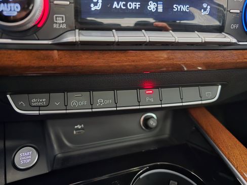 Used 2023 Audi A4 2.0T Premium w/ Convenience Package image 42