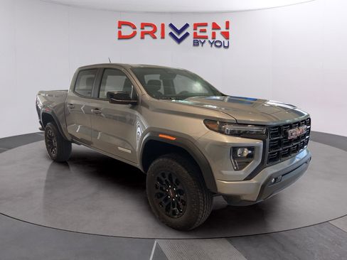 New 2026 GMC Canyon Elevation w/ Convenience Package image 5