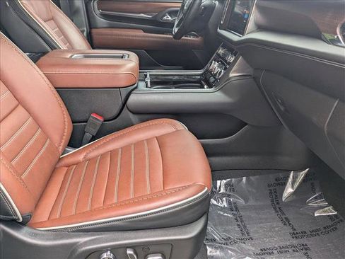 Used 2023 GMC Yukon XL Denali Ultimate image 22