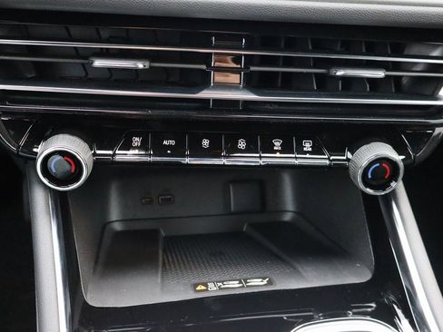 New 2026 Chevrolet Traverse LT w/ Driver Confidence Package image 12