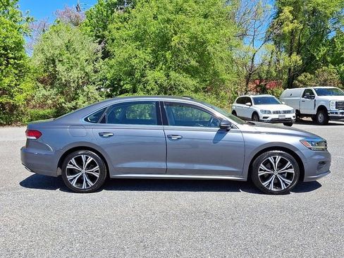Used 2020 Volkswagen Passat 2.0T SEL FWD image 7