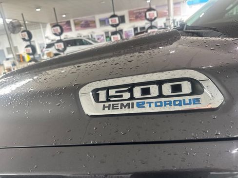 Used 2021 RAM 1500 Big Horn AWD/4WD image 3