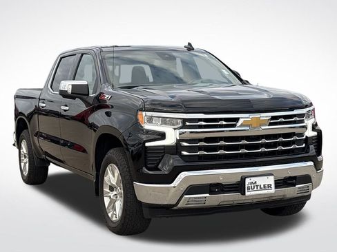 Used 2023 Chevrolet Silverado 1500 LTZ w/ LTZ Premium Package image 9