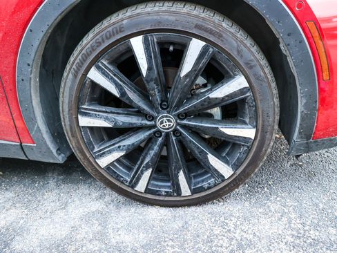 Used 2026 Toyota Crown Platinum image 14