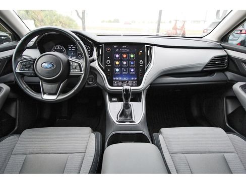 Used 2024 Subaru Outback Premium AWD/4WD image 9