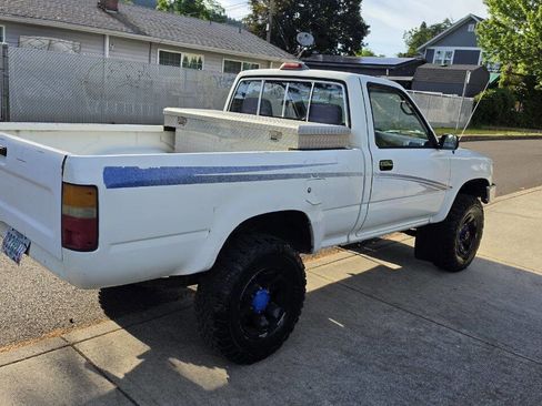 Used 1994 Toyota Pickup DX AWD/4WD image 5