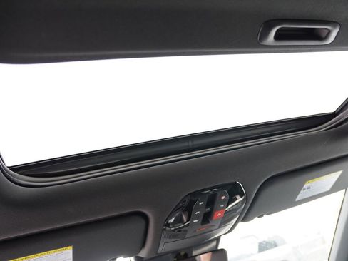 New 2027 Kia Telluride S image 13