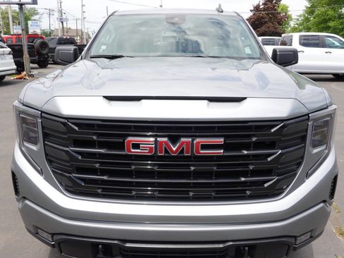 Used 2024 GMC Sierra 1500 Elevation AWD/4WD image 7