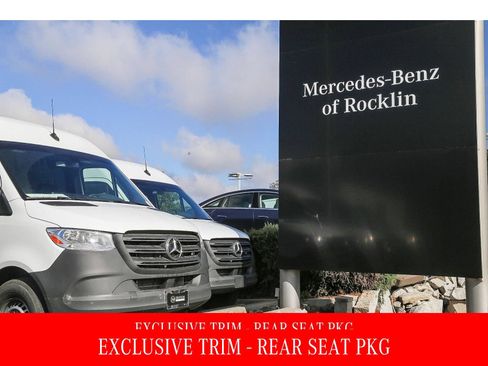 Used 2023 Mercedes-Benz EQS 580 4MATIC SUV image 46