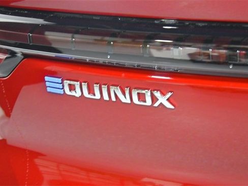 New 2026 Chevrolet Equinox EV LT image 5