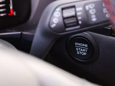 Used 2024 Ford Escape ST-Line image 15