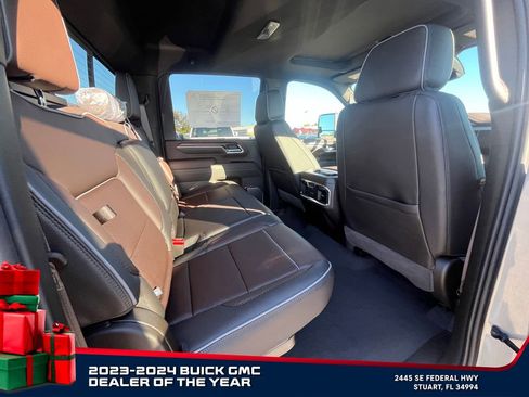 New 2026 GMC Sierra 2500 Denali w/ Denali Reserve Package image 17