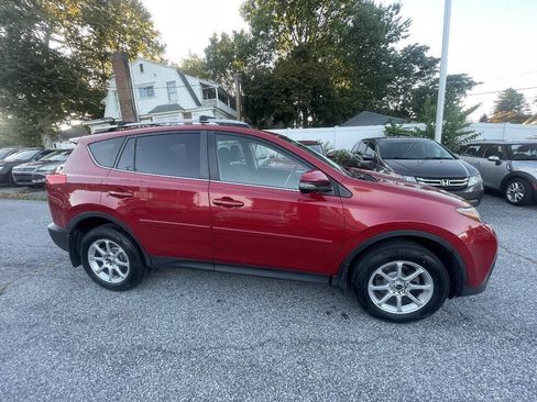 Used 2014 Toyota RAV4 XLE AWD/4WD image 4