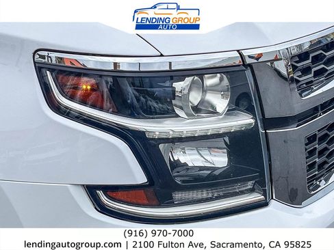 Used 2019 Chevrolet Suburban LT image 7