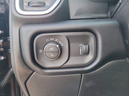 New 2026 RAM 3500 Big Horn AWD/4WD image 21