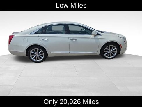 Used 2014 Cadillac XTS Luxury w/ Driver Awareness Package AWD/4WD image 2