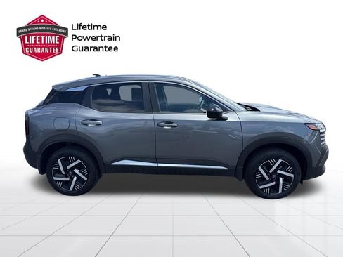 New 2026 Nissan Kicks SV w/ SV Premium Package FWD image 4