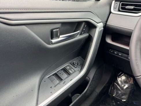 Used 2019 Toyota RAV4 Limited w/ Cold Weather Package image 31