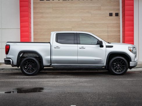 Used 2020 GMC Sierra 1500 Elevation image 2