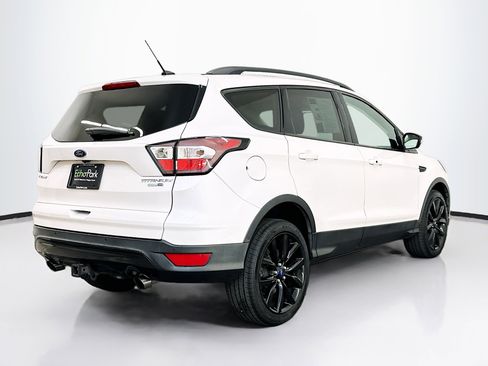 Used 2017 Ford Escape Titanium image 9