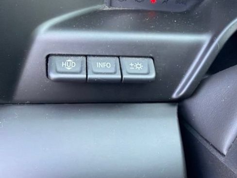 Used 2023 GMC Sierra 1500 AT4 w/ Technology Package AWD/4WD image 23