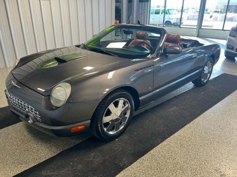 Used 2003 Ford Thunderbird Base image 6