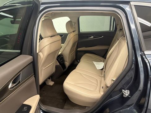 Used 2022 Lincoln Nautilus FWD w/ Premium Package image 22