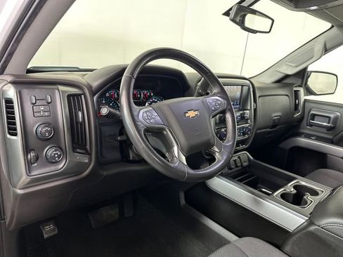 Used 2018 Chevrolet Silverado 1500 LT w/ Redline Edition image 13