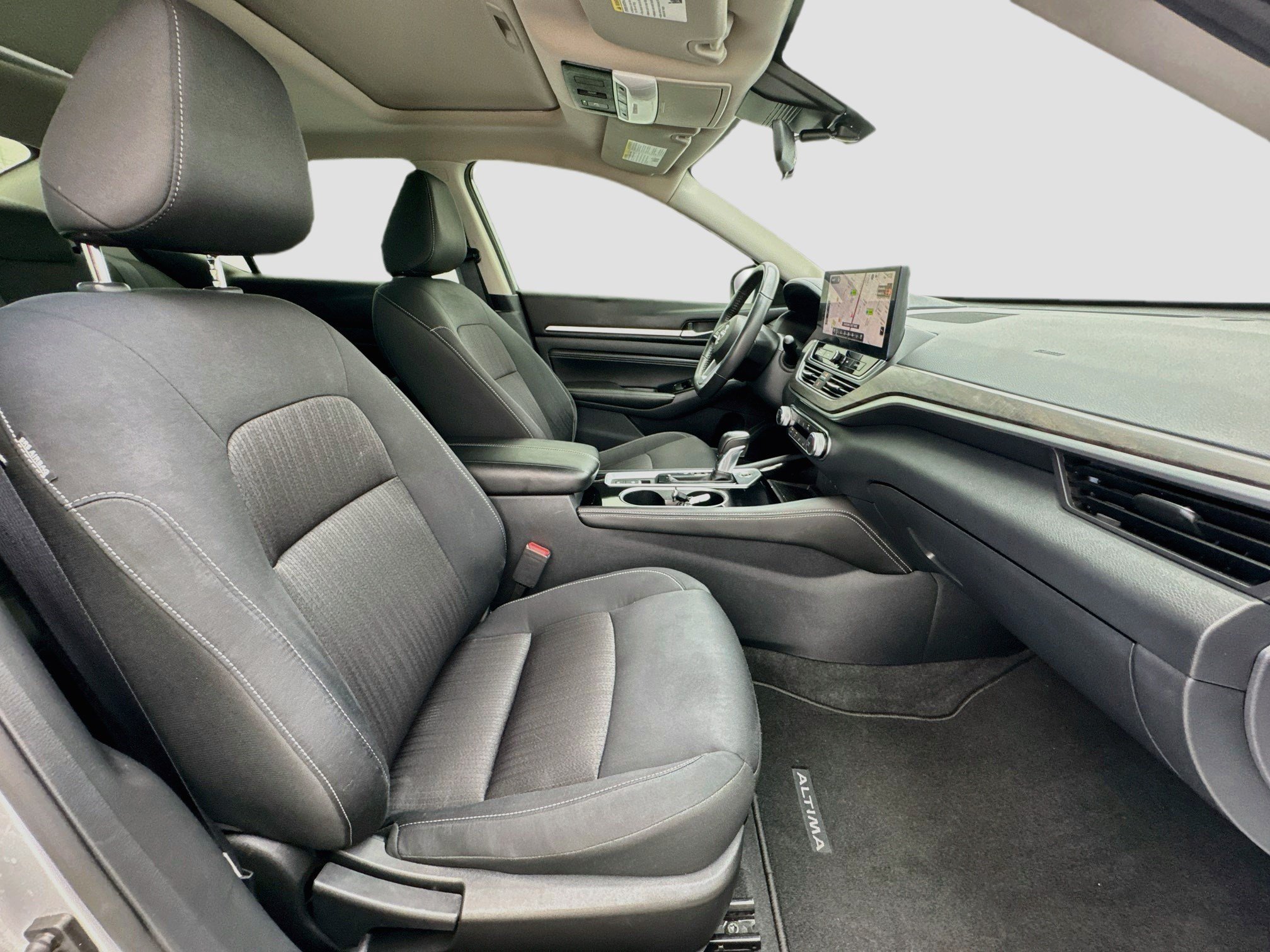 Used 2023 Nissan Altima 2.5 SV w/ SV Premium Package FWD image 20