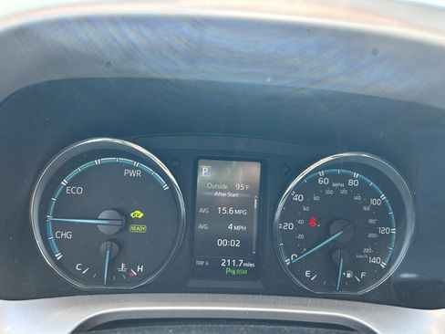 Used 2018 Toyota RAV4 Limited w/ Advanced Technology Package AWD/4WD image 16