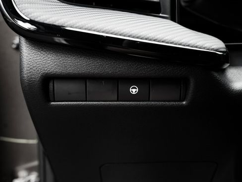 New 2026 Nissan Kicks SR w/ Cold Weather Package image 18