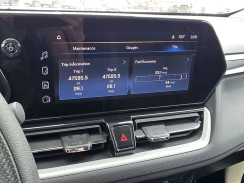 Used 2025 Chevrolet TrailBlazer LT FWD image 19