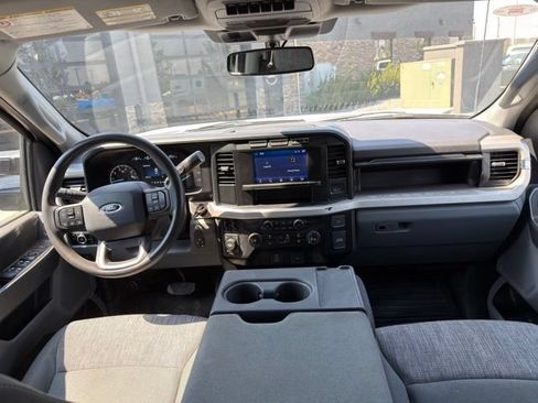 Used 2023 Ford F250 XLT w/ FX4 Off-Road Package AWD/4WD image 10