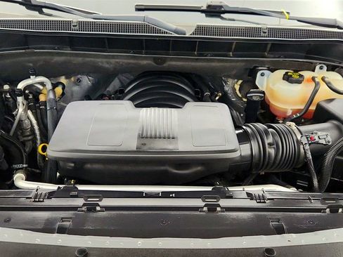 Used 2023 Chevrolet Tahoe Z71 w/ Luxury Package image 30