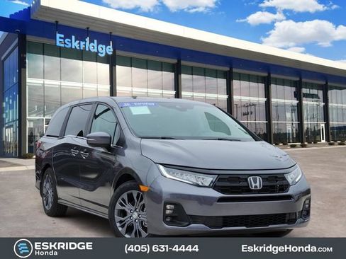 Certified 2026 Honda Odyssey Touring image 1