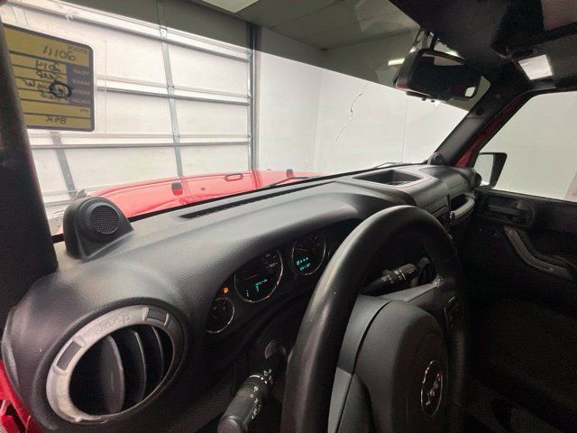 Used 2014 Jeep Wrangler Sport w/ Quick Order Package 24S AWD/4WD image 13