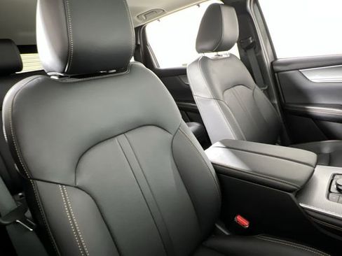 Certified 2025 MAZDA CX-70 3.3 Turbo w/ Premium Package image 25