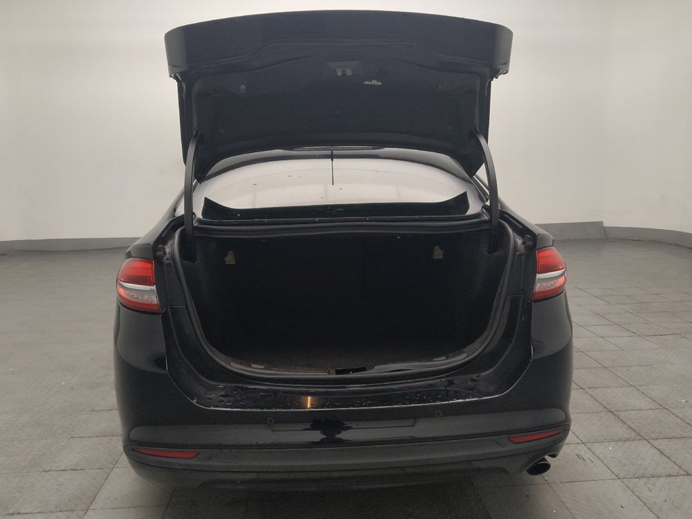 Used 2018 Ford Fusion SE FWD image 29