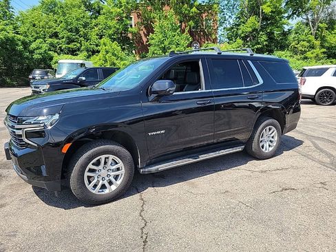 Used 2022 Chevrolet Tahoe LT w/ Luxury Package AWD/4WD image 25