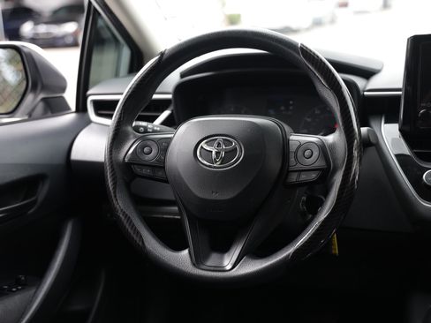 Used 2024 Toyota Corolla LE FWD image 31