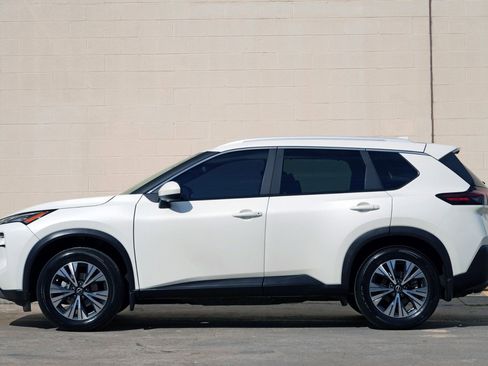 Used 2023 Nissan Rogue SV w/ SV Premium B Package FWD image 8