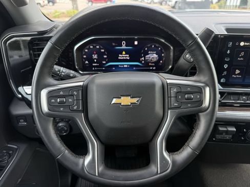 Certified 2026 Chevrolet Silverado 1500 LT RWD image 14