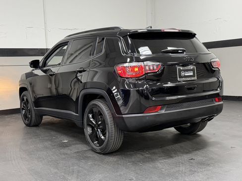 Used 2020 Jeep Compass Latitude image 9