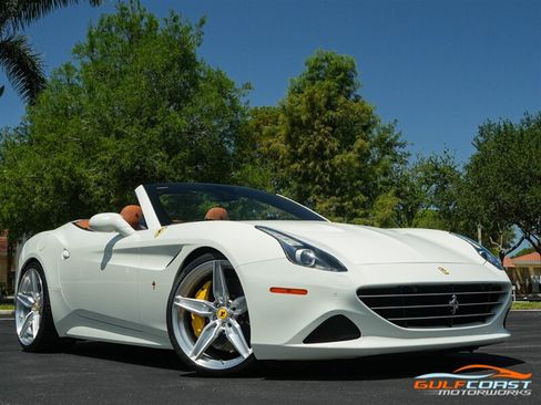 Used 2017 Ferrari California T RWD image 80